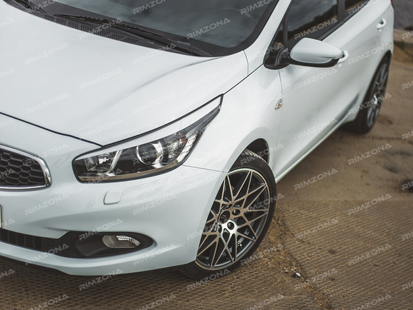 Kia Ceed на литых дисках Extreme Wheels DXW666 R17 5x114,3 - Фото № 2